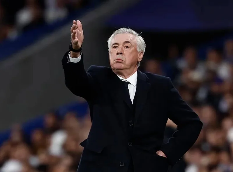 carlo ancelotti dang huan luyen doi nao