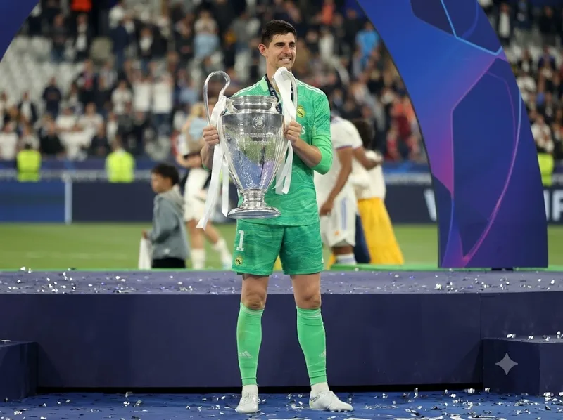 Thibaut Courtois: Từ tài năng trẻ đến người gác đền xuất sắc