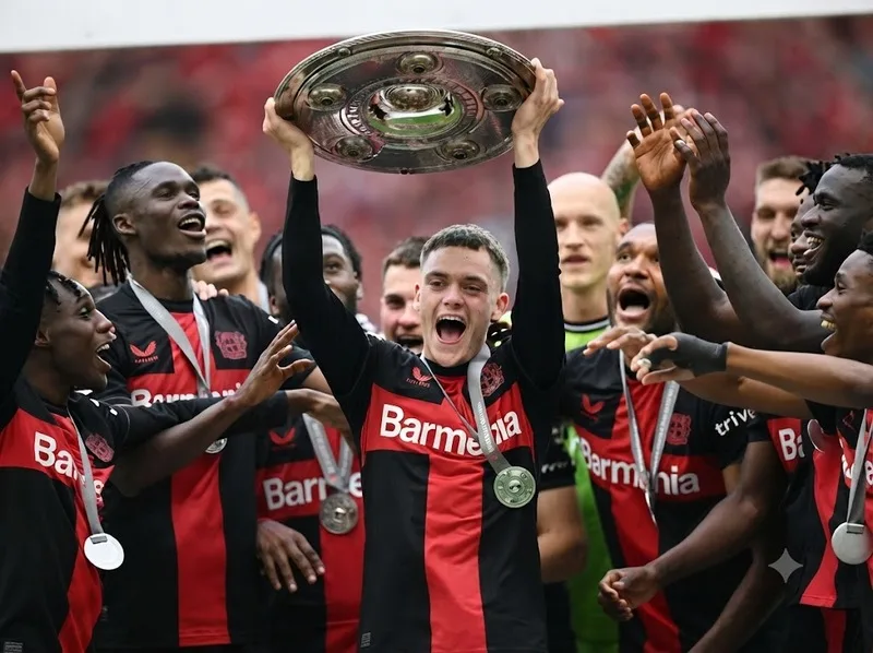 Florian Wirtz giữ vai trò quan trọng trong mùa giải lịch sử 2023/24, góp phần giúp Bayer Leverkusen vô địch Bundesliga và tạo nên cú đúp quốc nội.