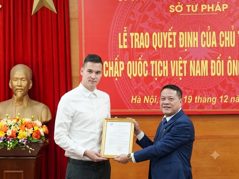 Sau khi hoàn tất quốc tịch Việt Nam, Nguyễn Filip có cơ hội khoác áo đội tuyển Việt Nam và tham dự các giải đấu quốc tế.